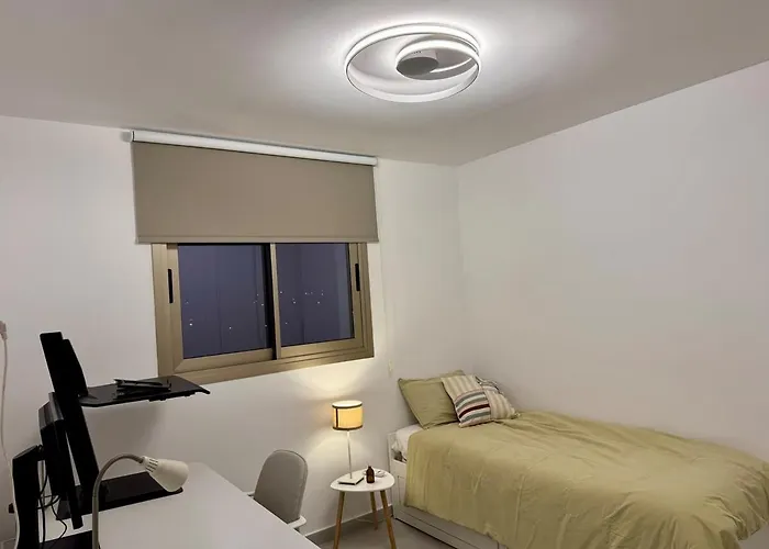 Brandnew Rooftop Flat Near Mall Apartamento Larnaca