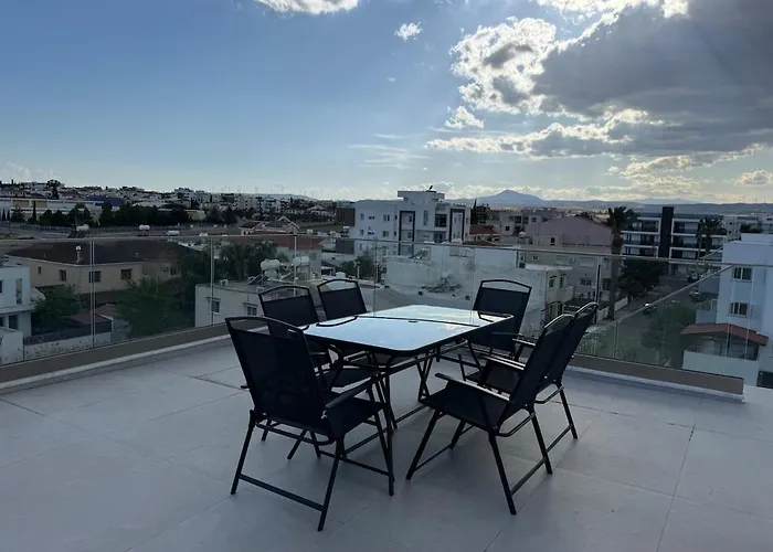 Brandnew Rooftop Flat Near Mall Larnaka