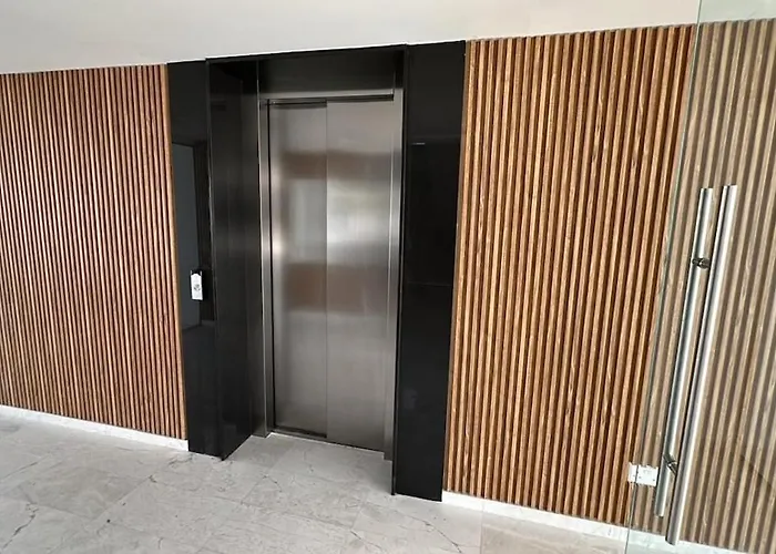 Brandnew Rooftop Flat Near Mall Larnaka