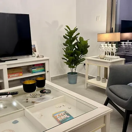 Brandnew Rooftop Flat Near Mall 公寓 *