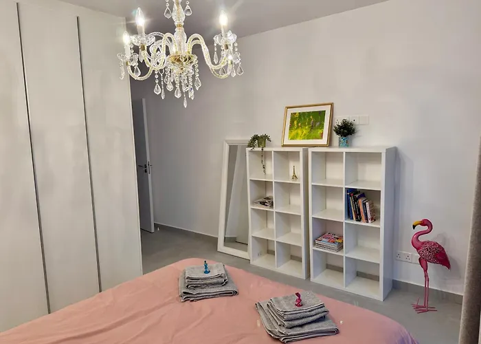 Brandnew Rooftop Flat Near Mall Larnaca